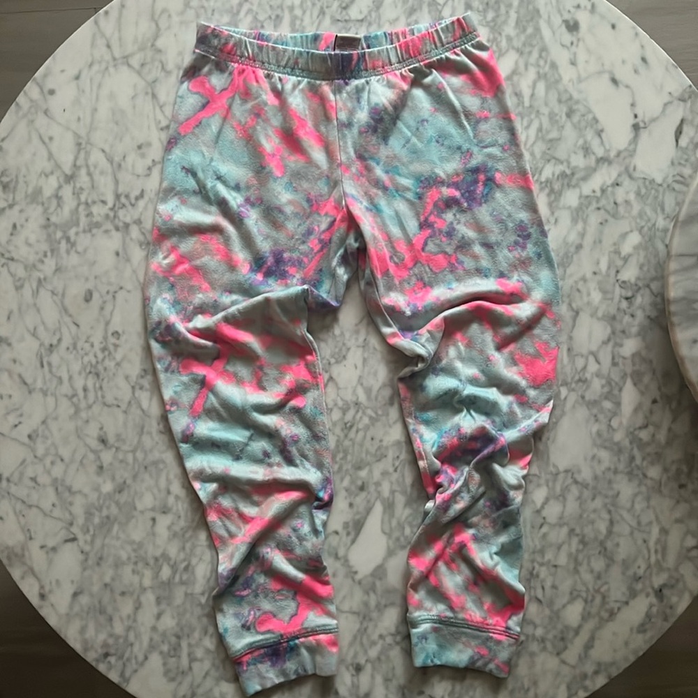 Lounge set w/ top + pants tie-dye pattern